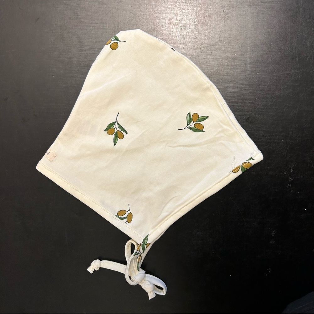 NWT Organic Zoo Olive Garden Pixie Bonnet